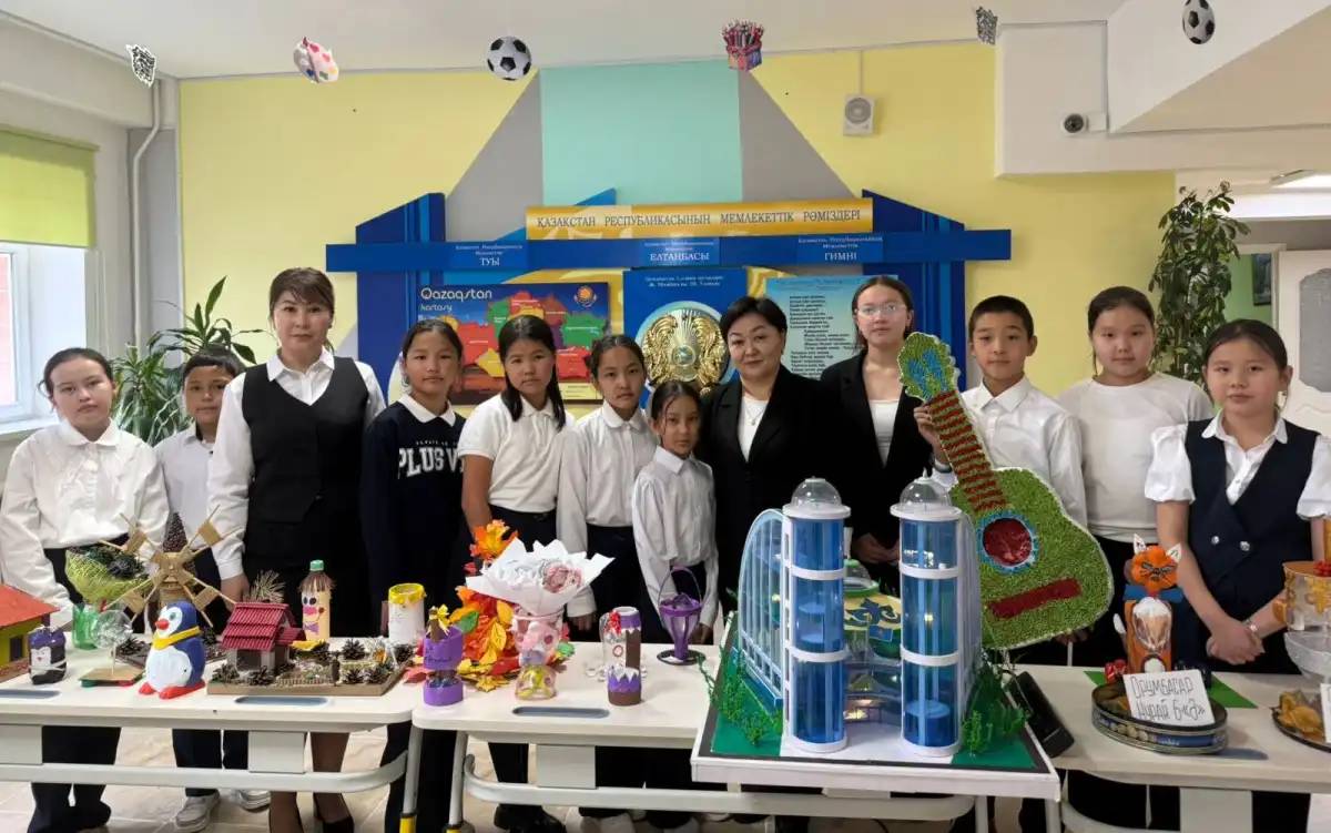 «Табиғатты сақта – затқа жан бер»: елордалық мектепте шеберлік көрмесі ұйымдастырылды