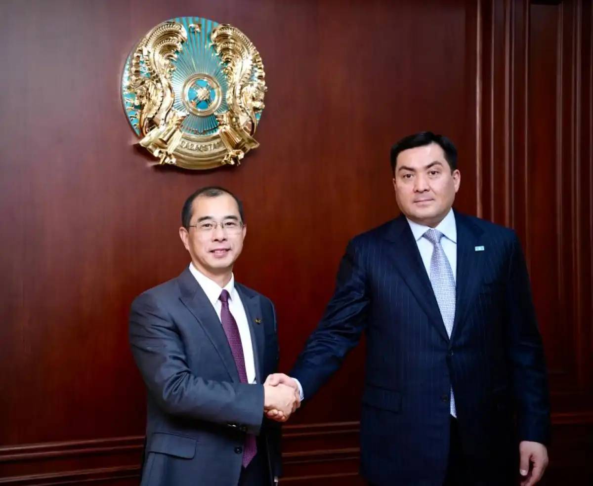 China Energy компаниясы Қазақстанда күн және жел электр стансаларын салуға 1 млрд доллар инвестиция құяды