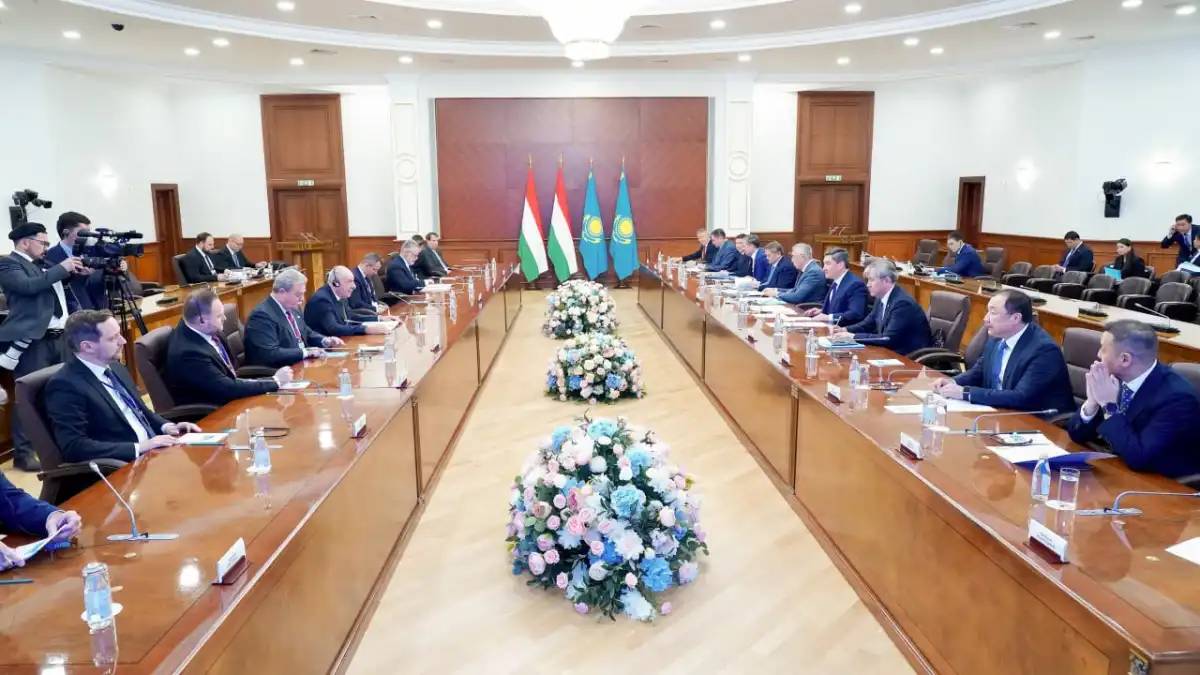 Қазақстан мен Мажарстан экономикалық ынтымақтастық мәселелерін талқылады