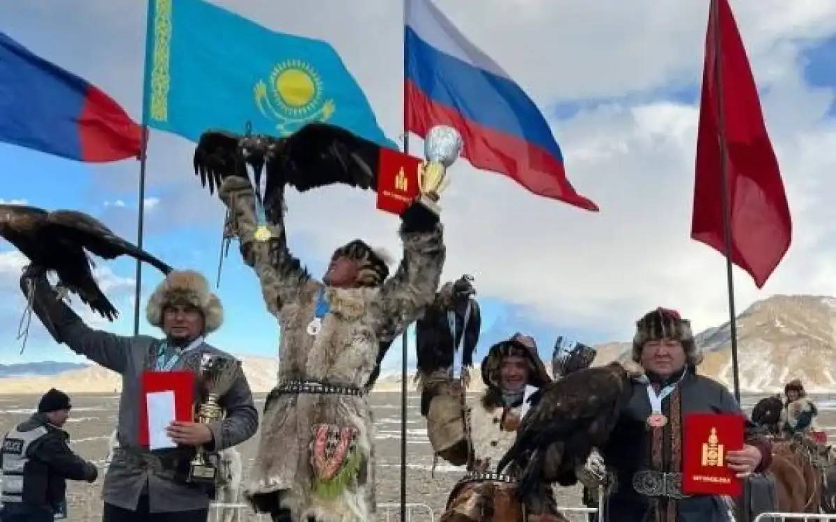 Қазақстандық бүркітшілер Моңғолияда жүлде алды