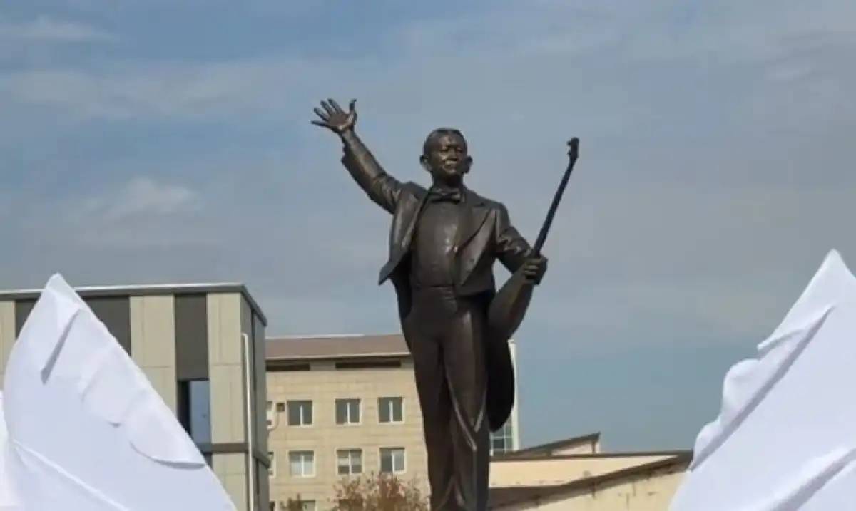 Алматы облысында Нұрғиса Тілендиевтің ескерткіші ашылды