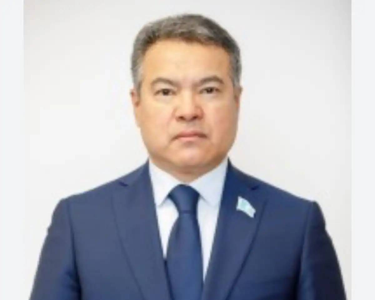 Ұлық мерекемен тұспа-тұс келген қос газеттің 35 жылдығы құтты болсын! - депутат