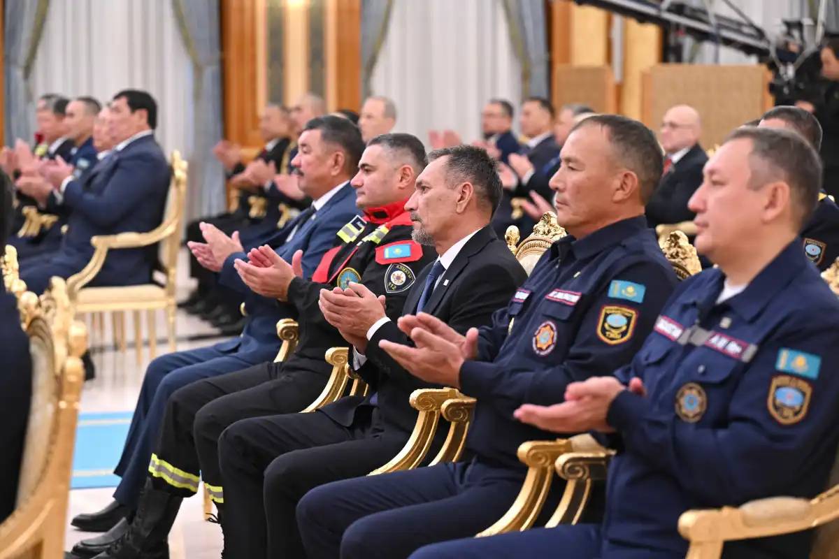 Президент тек мемлекеттен бөлінетін қаражатқа қарап отыратын спорт федерацияларының басшыларын сынға алды