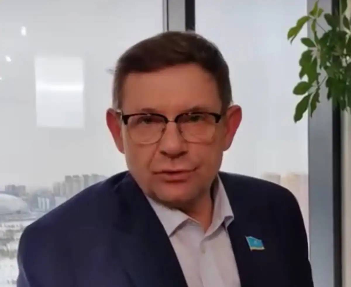 «Менің атымнан ақша сұраған»: Сергей Пономарёв қауіпсіздік мәселесі туралы дабыл қақты