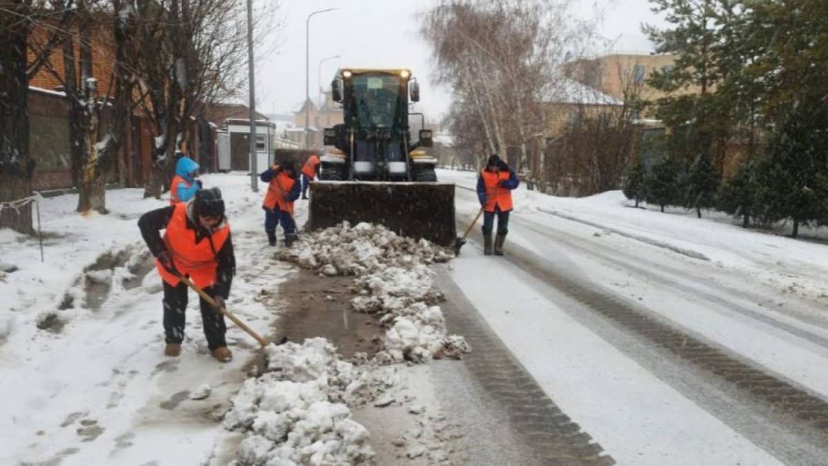 Елордада қар күреу жұмысы қалай жүріп жатыр