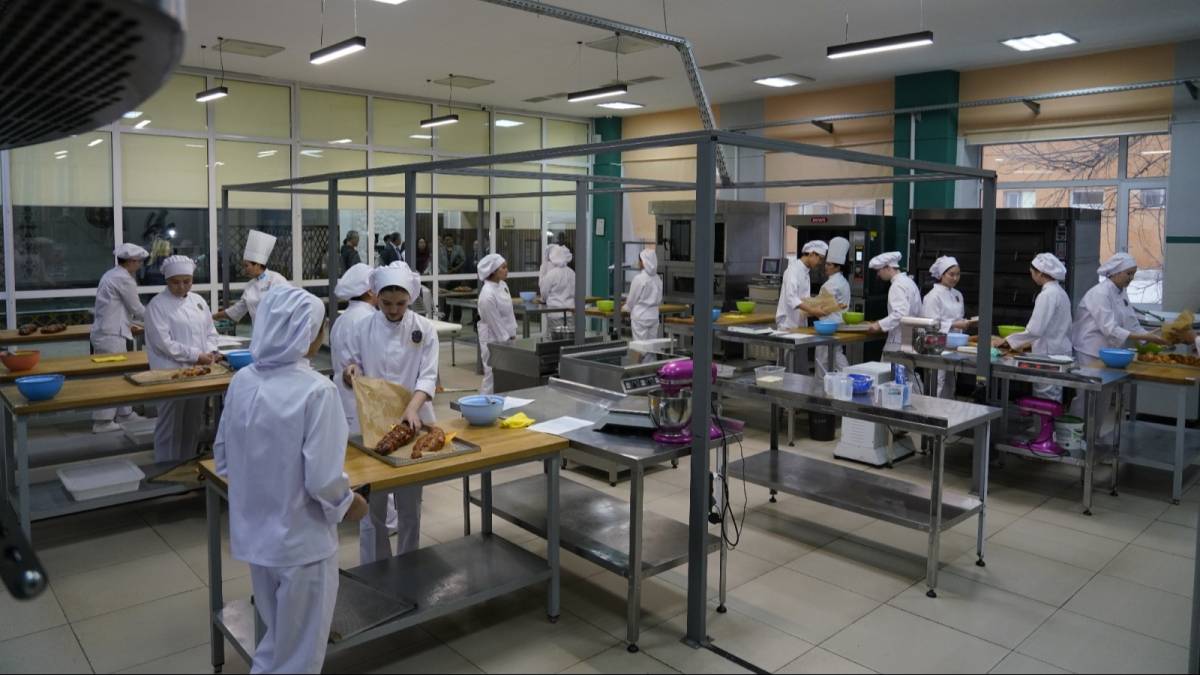 City & Guilds: халықаралық аккредитациядан өткен астаналық колледж студенттеріне сертификаттар табысталды