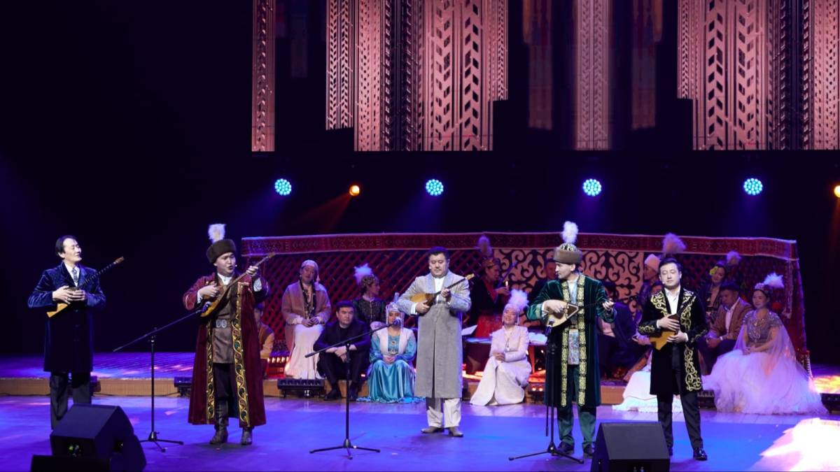 «Абай әлемі»: Астанада ұлы ақынның шығармалары орындалды