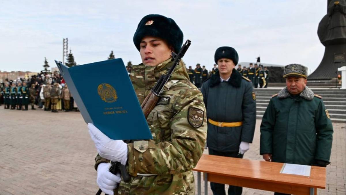 Астанада 200-ден астам жас сарбаз әскери ант қабылдады
