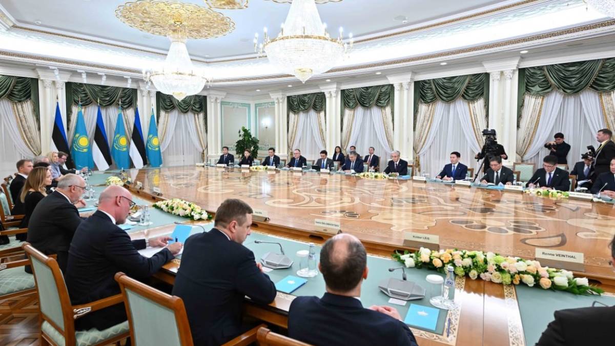 Қазақстан мен Эстония президенттері кеңейтілген құрамда келіссөз жүргізді
