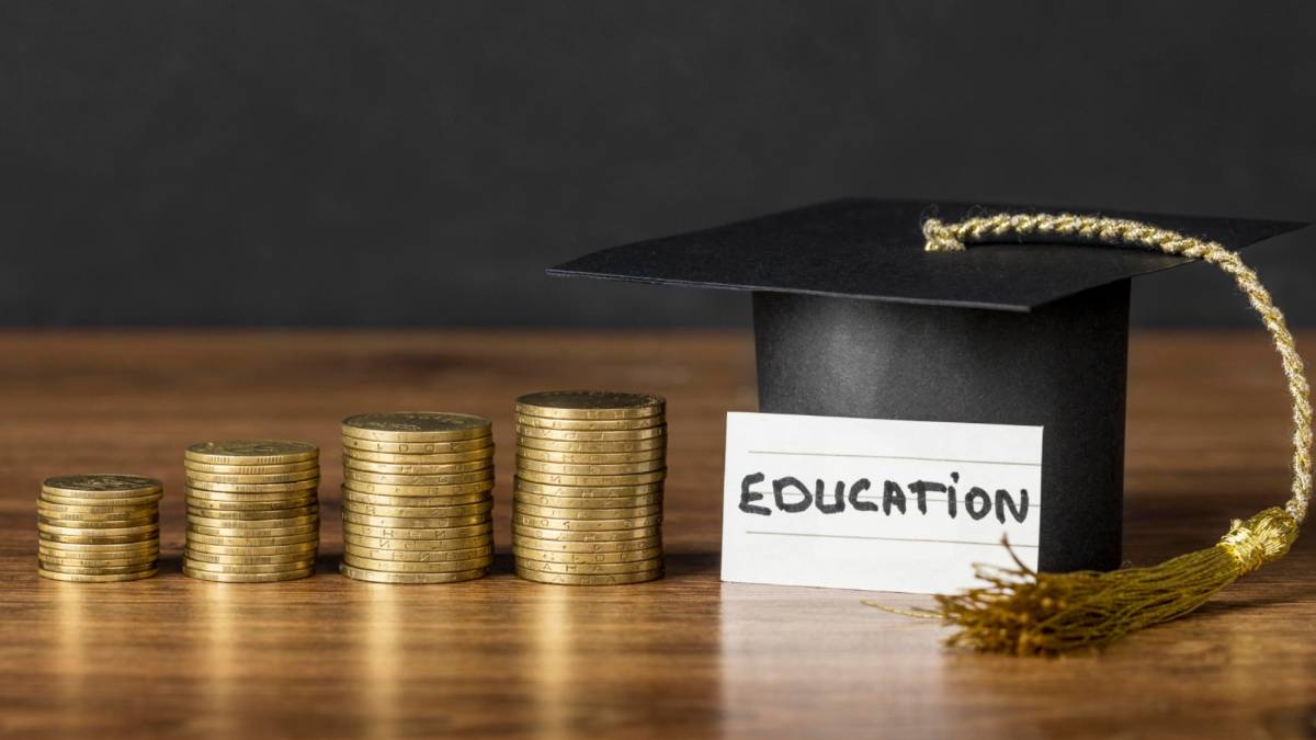 БҚО-да колледж директоры жалған стипендиялар рәсімдеген