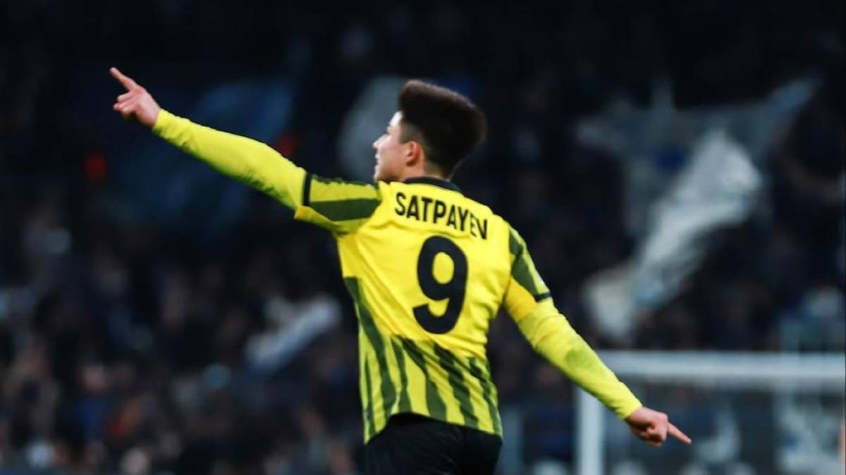 Дастан Сәтпаев әлемдік футбол тарихына өз есімін жазды