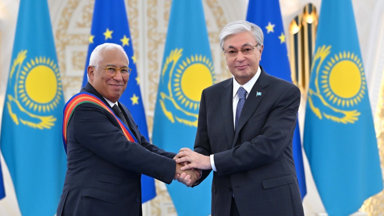 Мемлекет басшысы Еуропалық Кеңес Президентін І дәрежелі «Достық» орденімен марапаттады